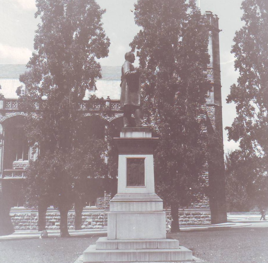 Adelaide Research & Scholarship Sir Thomas Elder statue